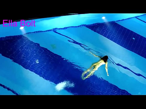 ❤️ No puedo dejar de mirar, joven rubia pillada nadando desnuda en la piscina del complejo ELLA BOLT ️❌ Video de porno en es.com-full-porner.ru ❌️❤️❤️❤️❤️❤️❤️❤️